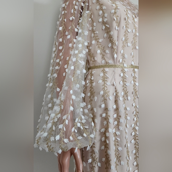 LICHI SHEER DRESS FLORAL EMBROIDERY DETAIL MIDI PENCIL DRESS MEDIUM - Picture 4 of 11